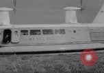Standbild Luftkissen Fahrzeug Saint Lawrence river Kanada, 1963, aus Sekunde 9 historischem Filmmaterial Videoclip 65675041165