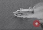 Standbild Luftkissen Fahrzeug Saint Lawrence river Kanada, 1963, aus Sekunde 43 historischem Filmmaterial Videoclip 65675041165