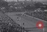 Standbild Kentucky Derby Louisville Kentucky USA, 1936, aus Sekunde 18 historischem Filmmaterial Videoclip 65675041174