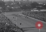 Standbild Kentucky Derby Louisville Kentucky USA, 1936, aus Sekunde 21 historischem Filmmaterial Videoclip 65675041174