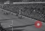 Standbild Kentucky Derby Louisville Kentucky USA, 1936, aus Sekunde 28 historischem Filmmaterial Videoclip 65675041174