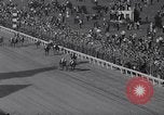 Standbild Kentucky Derby Louisville Kentucky USA, 1936, aus Sekunde 31 historischem Filmmaterial Videoclip 65675041174
