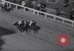 Standbild Kentucky Derby Louisville Kentucky USA, 1936, aus Sekunde 37 historischem Filmmaterial Videoclip 65675041174