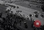 Standbild Kentucky Derby Louisville Kentucky USA, 1936, aus Sekunde 46 historischem Filmmaterial Videoclip 65675041174