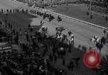 Standbild Kentucky Derby Louisville Kentucky USA, 1936, aus Sekunde 48 historischem Filmmaterial Videoclip 65675041174