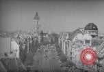 Immagine di Edifici residenziali Berlino Germania, 1952, secondo 44 filmato di repertorio 65675041175