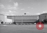 Immagine di Eagle Square Berlino Germania, 1952, secondo 35 filmato di repertorio 65675041176