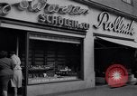Immagine di Negozio dipartimentale Berlino Germania, 1952, secondo 30 filmato di repertorio 65675041178
