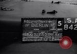 Immagine di Bomba ha distrutto edifici di Berlino del post guerra Berlino Germania, 1952, secondo 5 filmato di repertorio 65675041179