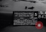 Immagine di Bomba ha distrutto edifici di Berlino del post guerra Berlino Germania, 1952, secondo 8 filmato di repertorio 65675041179