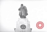 Immagine di La Porta di Brandeburgo Berlino Germania, 1952, secondo 36 filmato di repertorio 65675041181