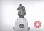 Immagine di La Porta di Brandeburgo Berlino Germania, 1952, secondo 38 filmato di repertorio 65675041181