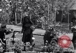 Standbild Feier der Freundschaft Pakt zwischen der Sowjetunion und Aserbaidschan Aserbaidschan Iran, 1946, aus Sekunde 41 historischem Filmmaterial Videoclip 65675041187