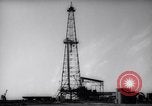 Standbild Bohrungen nach Öl Iran, 1957, aus Sekunde 14 historischem Filmmaterial Videoclip 65675041197