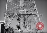 Standbild Bohrungen nach Öl Iran, 1957, aus Sekunde 44 historischem Filmmaterial Videoclip 65675041197