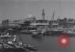Standbild Ali bin Abi Talib Moschee Dubai, 1944, aus Sekunde 9 historischem Filmmaterial Videoclip 65675041199