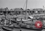 Standbild Ali bin Abi Talib Moschee Dubai, 1944, aus Sekunde 23 historischem Filmmaterial Videoclip 65675041199