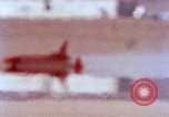 Standbild Stan Barrett fahren eine Rakete powered Auto California United States USA, 1979, aus Sekunde 54 historischem Filmmaterial Videoclip 65675041227
