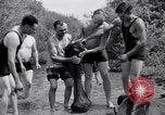 Standbild Skelett von Mammut Kewanee Illinois United States USA, 1933, aus Sekunde 26 historischem Filmmaterial Videoclip 65675041252