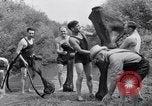 Standbild Skelett von Mammut Kewanee Illinois United States USA, 1933, aus Sekunde 49 historischem Filmmaterial Videoclip 65675041252