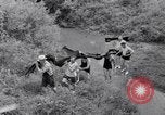 Standbild Skelett von Mammut Kewanee Illinois United States USA, 1933, aus Sekunde 57 historischem Filmmaterial Videoclip 65675041252