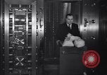Image Des mesures de sécurité de la banque contre les voleurs de banque gangster Chicago Illinois USA, 1935, de la seconde 12 séquences d'archives historiques vidéo 65675041275