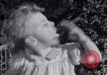 Standbild Patsy Grimmett Glendale California USA, 1936, aus Sekunde 13 historischem Filmmaterial Videoclip 65675041285