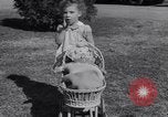 Standbild Patsy Grimmett Glendale California USA, 1936, aus Sekunde 18 historischem Filmmaterial Videoclip 65675041285