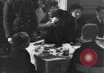 Immagine di Baby scimpanzé Londra Inghilterra Regno Unito, 1936, secondo 32 filmato di repertorio 65675041290