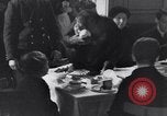 Immagine di Baby scimpanzé Londra Inghilterra Regno Unito, 1936, secondo 33 filmato di repertorio 65675041290