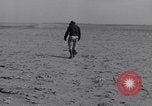 Standbild Kaninchen während dustbowl Texas United States USA, 1936, aus Sekunde 13 historischem Filmmaterial Videoclip 65675041297