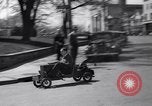 Standbild kleine Automobil Rockville Maryland United States USA, 1936, aus Sekunde 33 historischem Filmmaterial Videoclip 65675041301