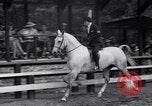 Standbild Horse Show Atlanta Georgia USA, 1936, aus Sekunde 15 historischem Filmmaterial Videoclip 65675041304