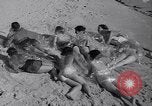 Image de bain de soleil Del Monte California USA, 1936, de la seconde 45 séquences d'archives historiques vidéo 65675041305