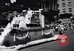 Standbild Apple Blossom Pageant Wenatchee Washington USA, 1936, aus Sekunde 22 historischem Filmmaterial Videoclip 65675041306