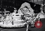 Standbild Apple Blossom Pageant Wenatchee Washington USA, 1936, aus Sekunde 32 historischem Filmmaterial Videoclip 65675041306