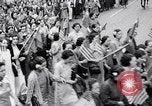 Standbild Protest Parade New York City USA, 1938, aus Sekunde 17 historischem Filmmaterial Videoclip 65675041309