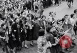 Standbild Protest Parade New York City USA, 1938, aus Sekunde 20 historischem Filmmaterial Videoclip 65675041309