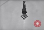 Standbild Antenne Kunststücke New York City USA, 1938, aus Sekunde 22 historischem Filmmaterial Videoclip 65675041315