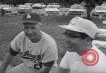 Immagine di Los Angeles Dodgers vs giants di Tokyo pre-stagione di baseball gioco Vero Beach Florida USA, 1967, secondo 27 filmato di repertorio 65675041326