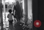 Standbild schwere Regenfälle Westbengalen Indien, 1967, aus Sekunde 31 historischem Filmmaterial Videoclip 65675041329