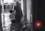 Standbild schwere Regenfälle Westbengalen Indien, 1967, aus Sekunde 32 historischem Filmmaterial Videoclip 65675041329