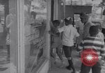 Immagine di Coke di Curtis Dallas Texas USA, 1967, secondo 8 filmato di repertorio 65675041332