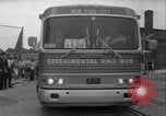 Standbild Schienenbus New York United States USA, 1967, aus Sekunde 43 historischem Filmmaterial Videoclip 65675041334