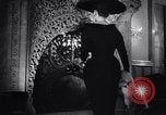 Standbild Modelle Barcelona Spanien, 1947, aus Sekunde 49 historischem Filmmaterial Videoclip 65675041345