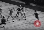 Standbild Basketball New York United States USA, 1947, aus Sekunde 9 historischem Filmmaterial Videoclip 65675041346