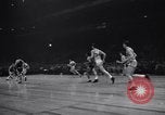 Standbild Basketball New York United States USA, 1947, aus Sekunde 35 historischem Filmmaterial Videoclip 65675041346