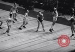 Standbild Basketball New York United States USA, 1947, aus Sekunde 53 historischem Filmmaterial Videoclip 65675041346