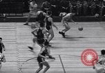 Standbild Basketball New York United States USA, 1947, aus Sekunde 59 historischem Filmmaterial Videoclip 65675041346