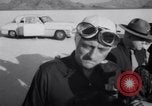 Standbild Goldie Gardner Bonneville Salt Flats Utah USA, 1951, aus Sekunde 20 historischem Filmmaterial Videoclip 65675041351
